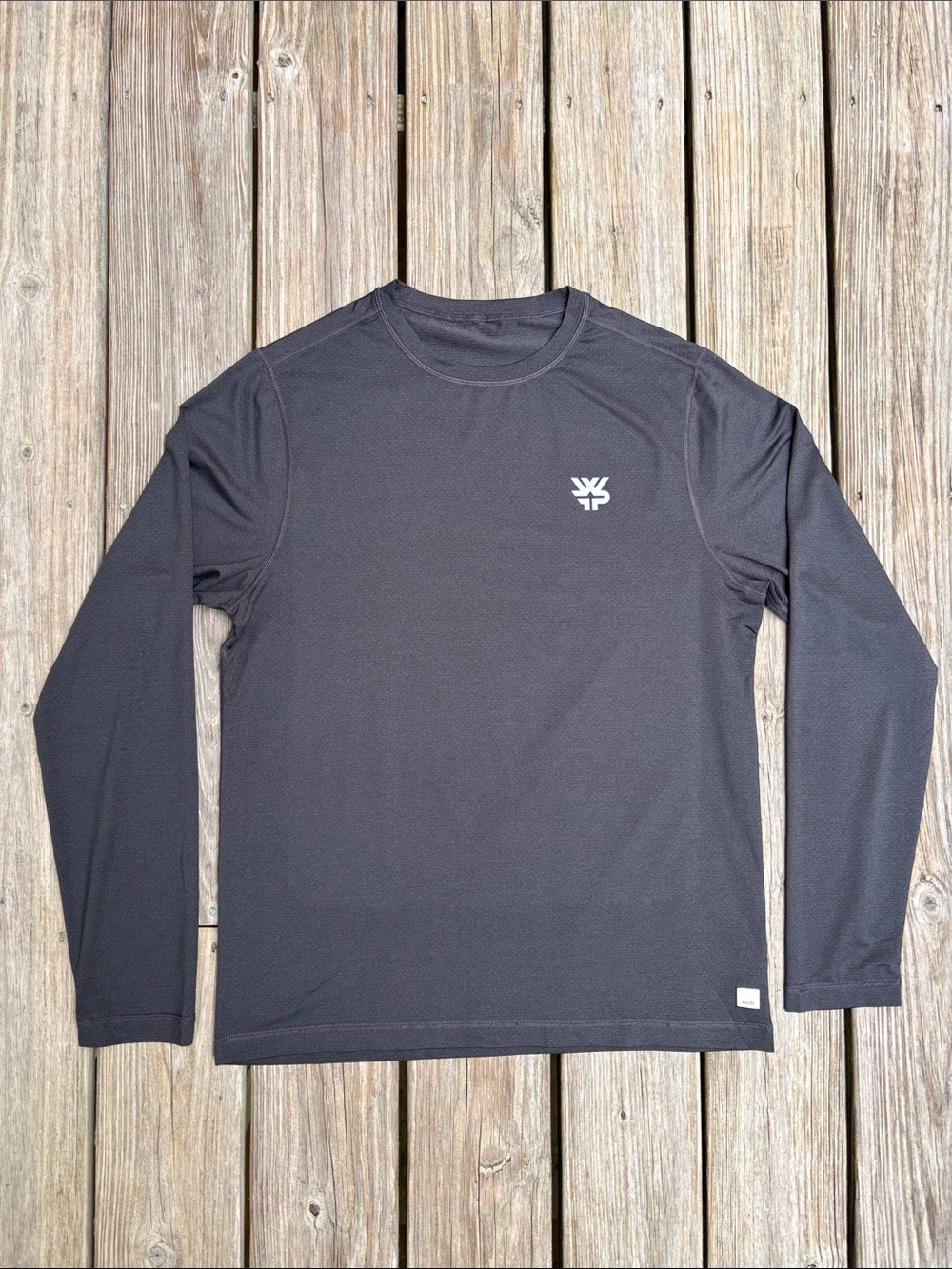 VUORI + WFP Collab Black Heather Tradewind Performance LS Tee V1054 | Size L